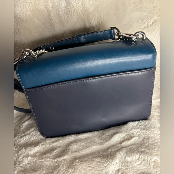 Authentic Michael Kors Blue Crossbody with Silver Hardware - Picture 4 of 4